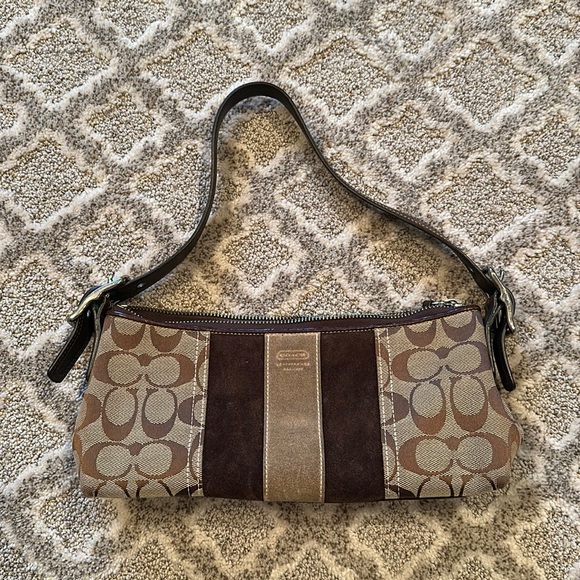 Used Coach bag.  Very nice condition. - Picture 1 of 4